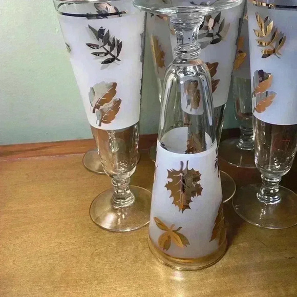 SET of 7 Libbey  Flute stem Beer glasses Frosted gold leaf 8.25" x 2.75" - Picture 7 of 16